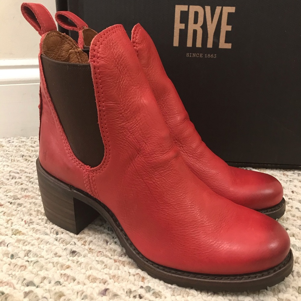 🆕 FRYE red leather sabrina heel ankle boot bootie - Picture 2 of 7